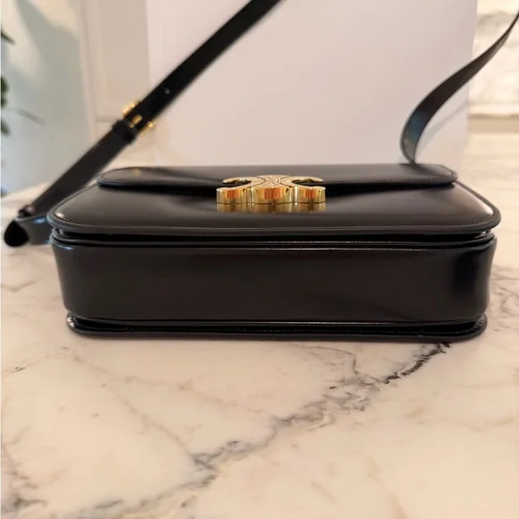 Celine Classique Triomphe bag in Shiny Calfskin with Gold Hardware - Picture 10 of 16